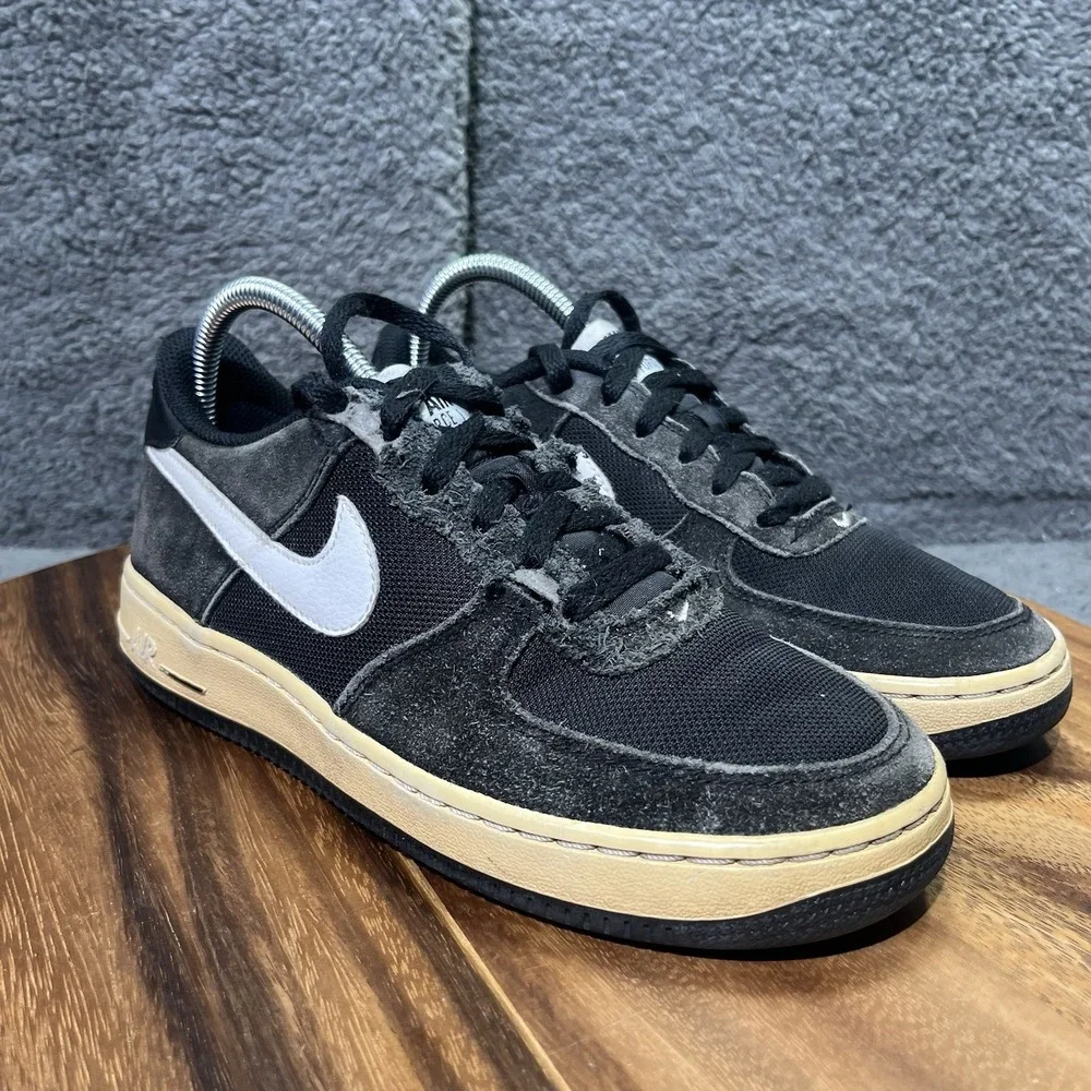 Nike Air Force 1 Sneakers Shoes Black Suede (596728-026) Youth size 5.5Y Lace Up